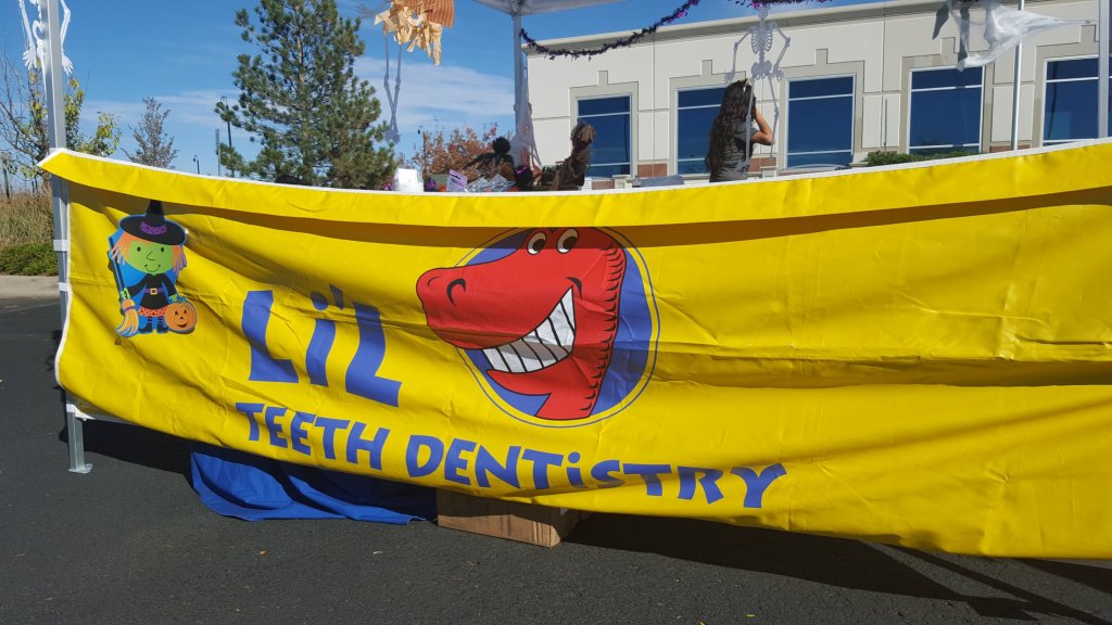 Lil Teeth Dentistry Halloween Banner