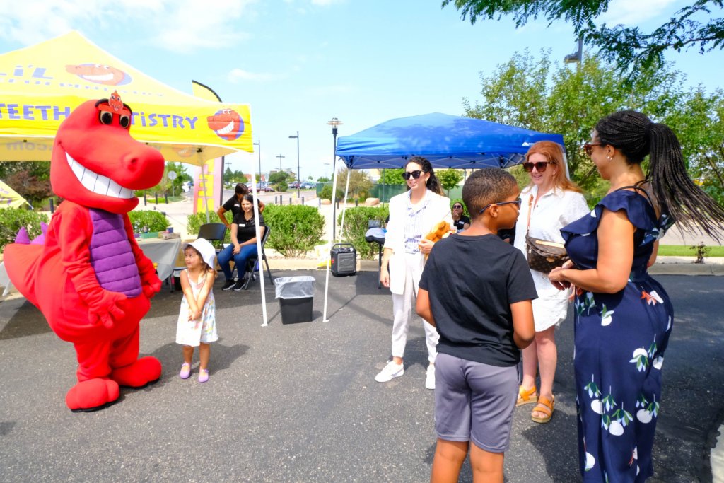 Mascot with children 